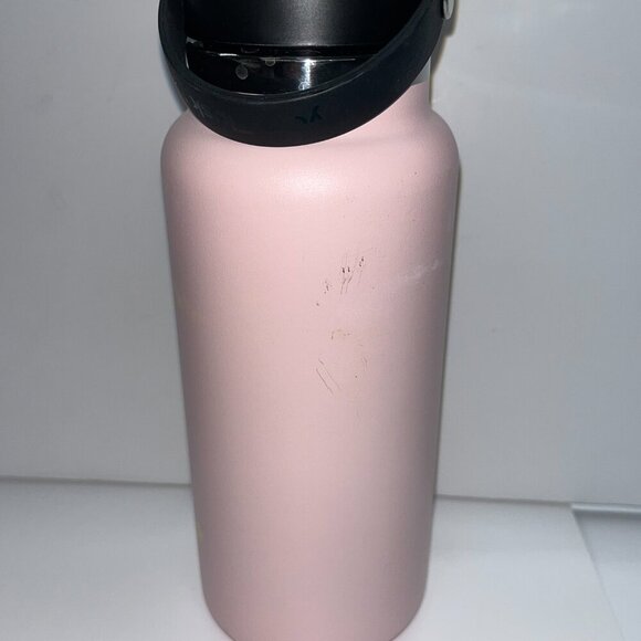 Hydro Flask 32oz Wide Mouth Bottle in Trillium Pink - Picture 3 of 6